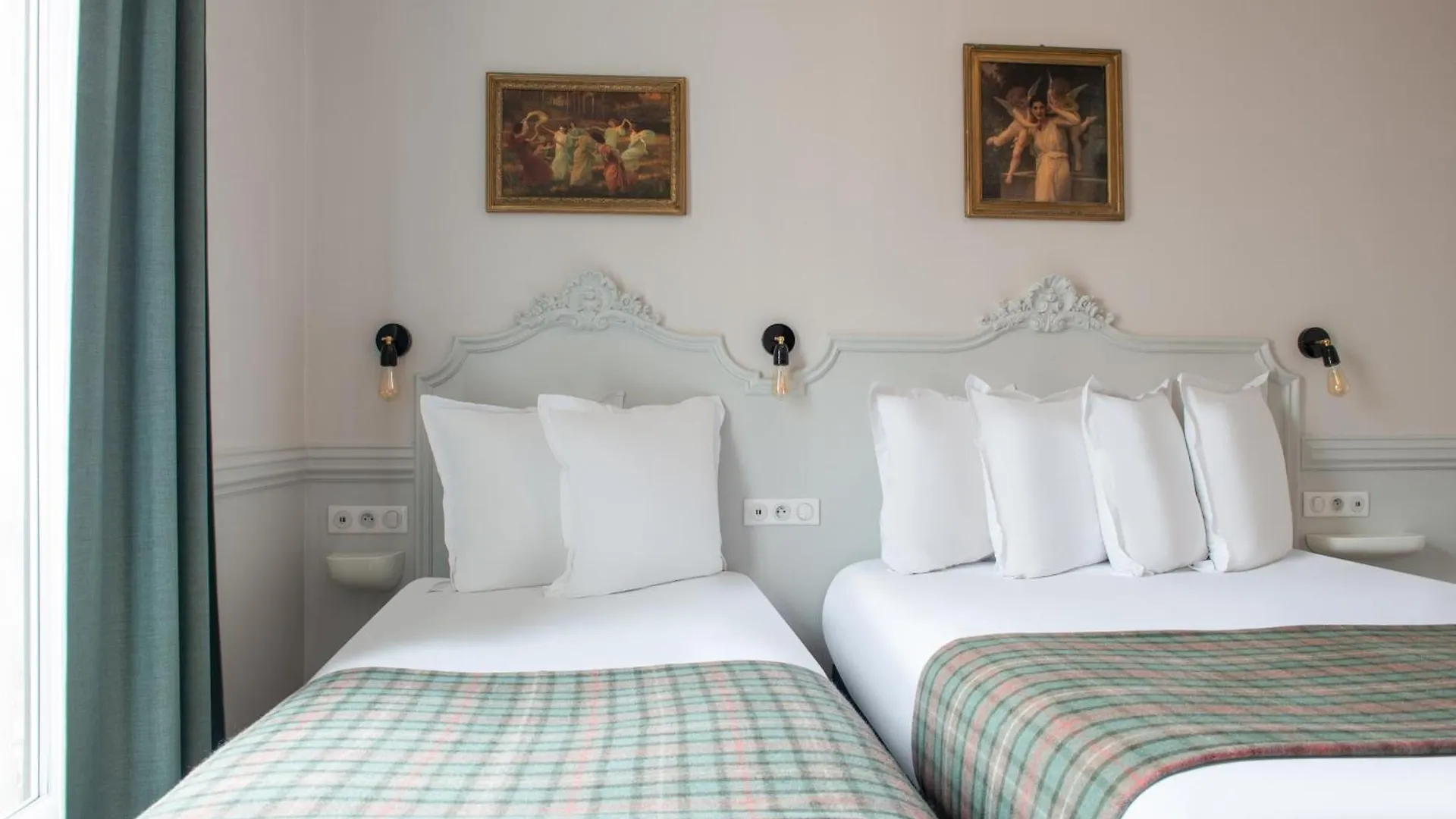 ***  Hotel De La Porte Doree Παρίσι Γαλλία