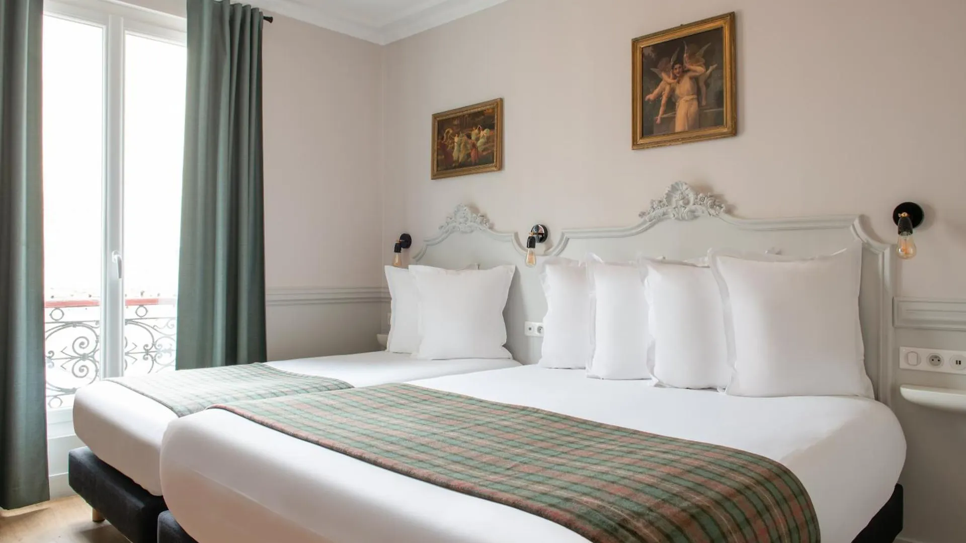 Hotel De La Porte Doree Παρίσι