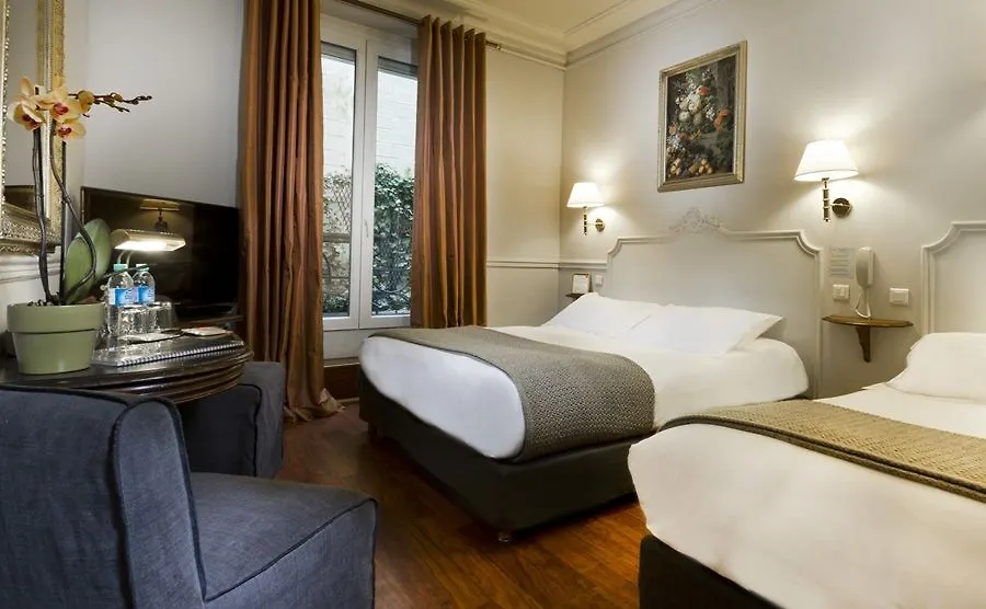 Hotel De La Porte Doree Paris